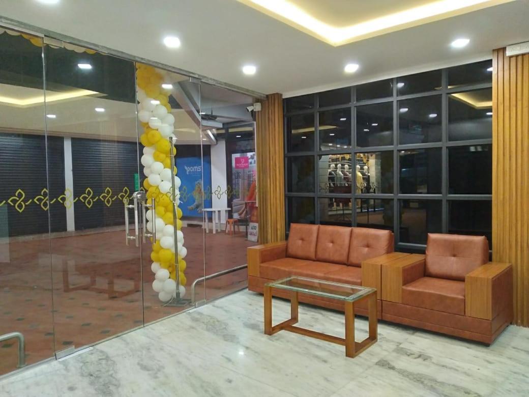 Pmr Grandays Hotel มาลัพปูรัม ภายนอก รูปภาพ