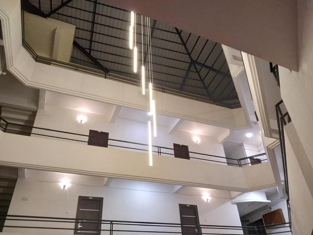 Pmr Grandays Hotel มาลัพปูรัม ภายนอก รูปภาพ